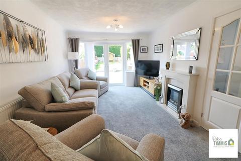 28 Fairhaven Grove, Stoke-on-trent, ST1 6LX
