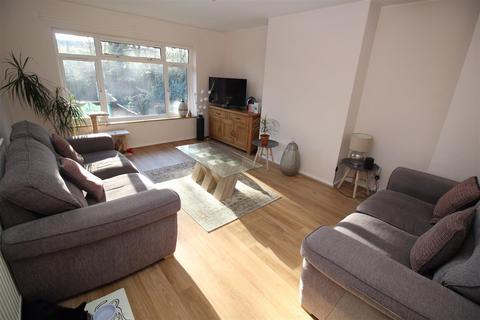34 Treyford Close, Crawley, RH11 0JN