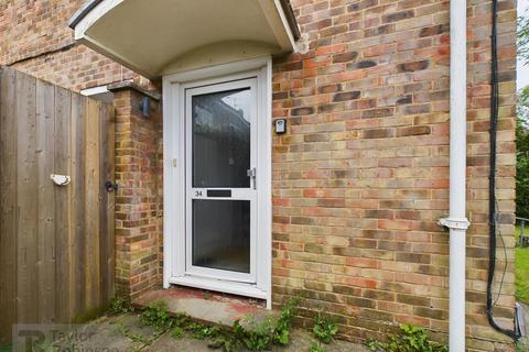 34 Treyford Close, Crawley, RH11 0JN
