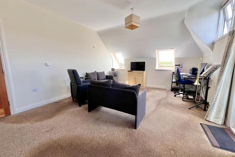 2 bedroom retirement property for sale, James Walk, Bexhill-On-Sea TN40