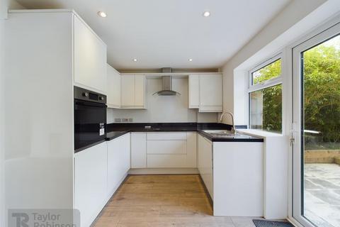 3 bedroom house for sale, West Green, Crawley