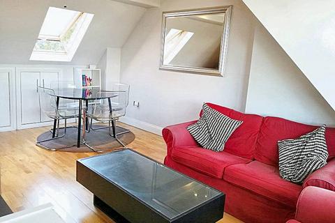 2 bedroom flat to rent, Uxbridge Road, London W12