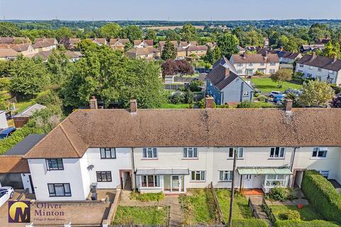 35 Parkfields, Roydon, Harlow, CM19 5JA