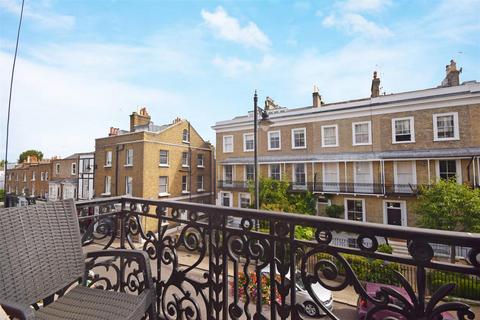 3 bedroom apartment to rent, Richmond Hill, Richmond