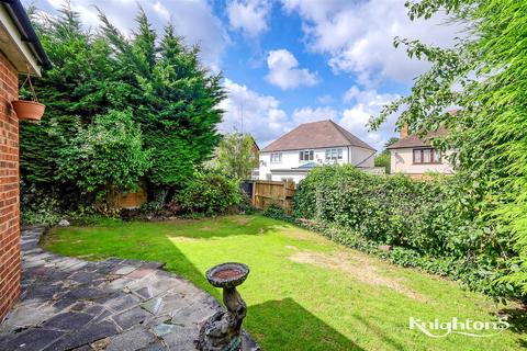 4 bedroom detached house for sale, Bancroft Avenue, Buckhurst Hill IG9