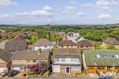 4 bedroom detached house for sale, Bancroft Avenue, Buckhurst Hill IG9