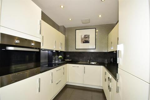 3 bedroom flat for sale, Richmond Avenue, Brentwood CM14