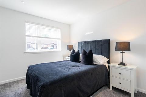 42b Allison Crescent, Perth, PH1 2US