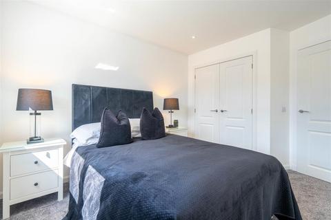 42b Allison Crescent, Perth, PH1 2US