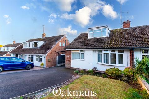 3 bedroom bungalow to rent, Beechcote Avenue, Kidderminster