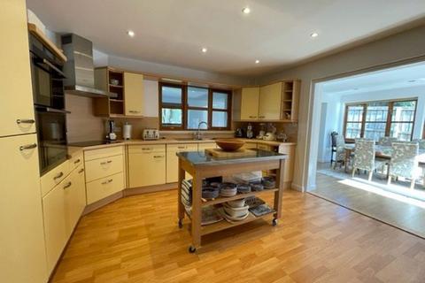 4 bedroom detached house to rent, Danskin Place, Strathkinness, Fife