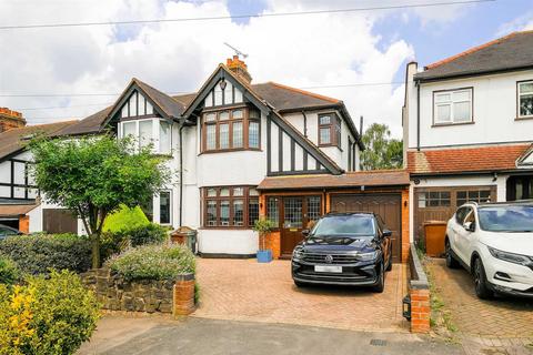 3 bedroom house for sale, Underwood Road, Chingford