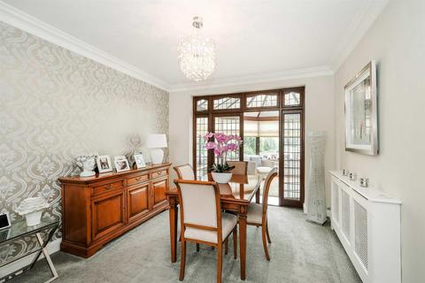 7 Underwood Road, London, E4 9EB