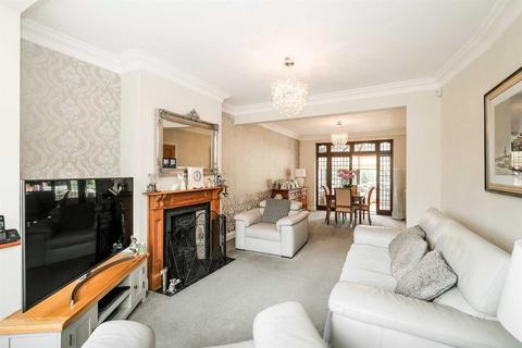 7 Underwood Road, London, E4 9EB