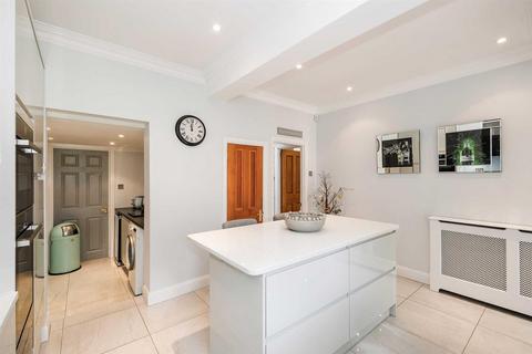 7 Underwood Road, London, E4 9EB