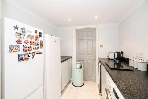 7 Underwood Road, London, E4 9EB