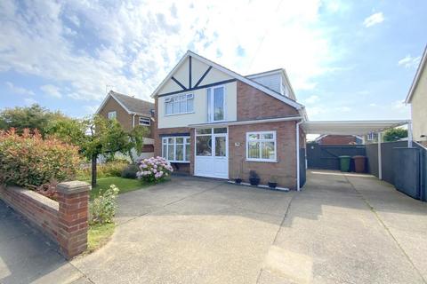 4 bedroom detached house for sale, Larmour Road, Grimsby