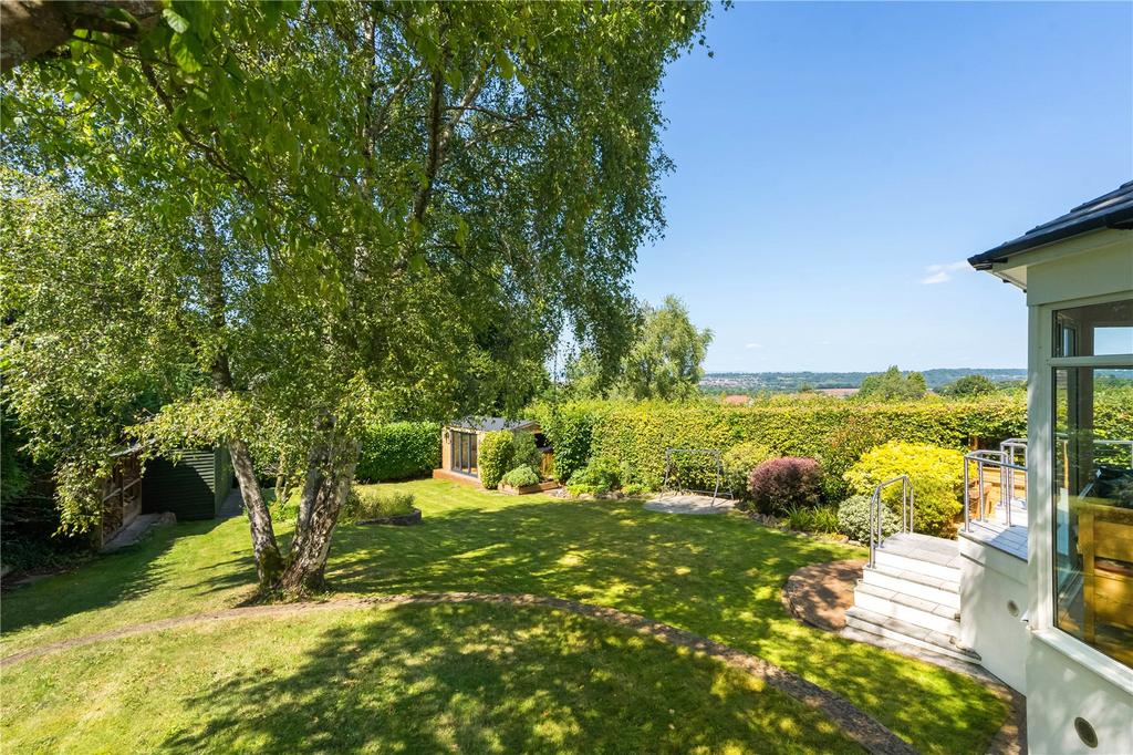 Gardens &amp; Views