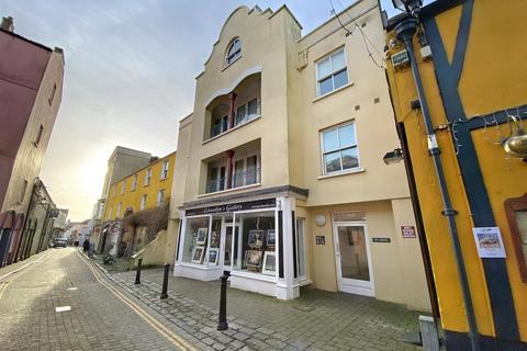 2 bedroom apartment for sale, Upper Frog Street, Tenby