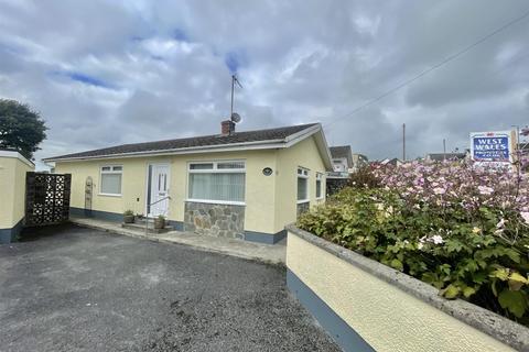 3 bedroom detached bungalow for sale, James Park, Kilgetty