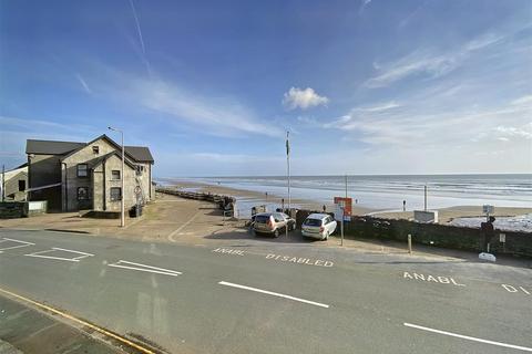 2 bedroom flat for sale, The Waterfront , Marsh Road , Pendine, Laugharne, Carmarthen