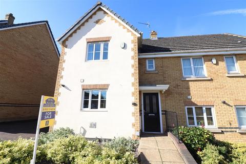 2 bedroom end of terrace house for sale, Windsor Road, Rushden NN10