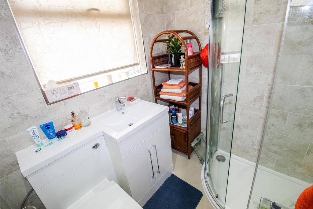 Shower room/w.c.