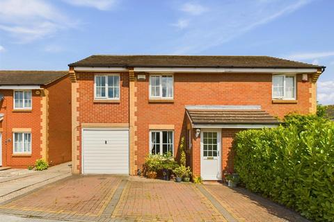 56 Clover Fields, Calverton, Nottingham, NG14 6PN