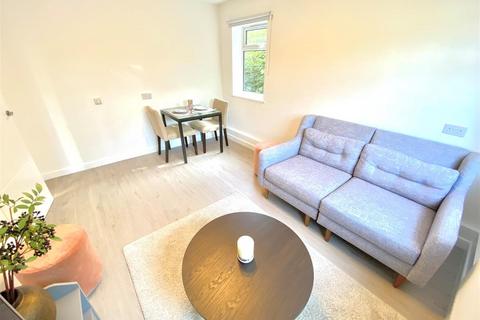 1 bedroom apartment for sale, Cranborne Close, Potters Bar EN6