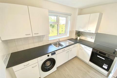 1 bedroom apartment for sale, Cranborne Close, Potters Bar EN6