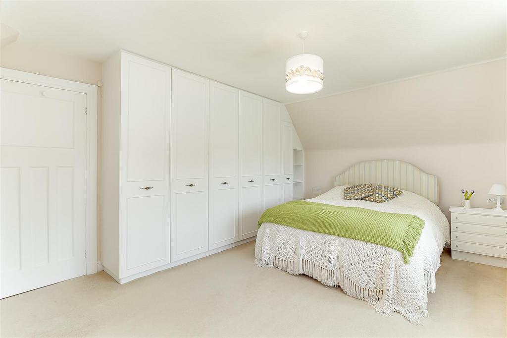Bedroom 1 - B.jpg