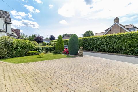 3 bedroom detached house for sale, Wyncroft Grove, Bramhope, Leeds