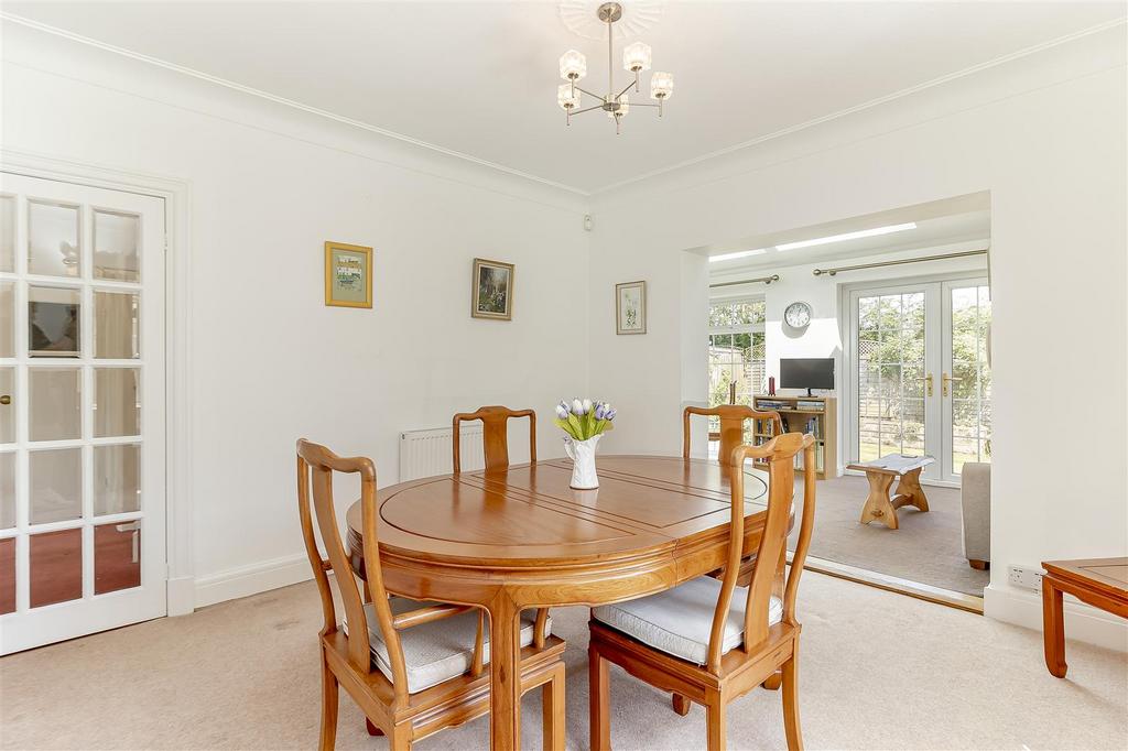 Dining Room - B.jpg