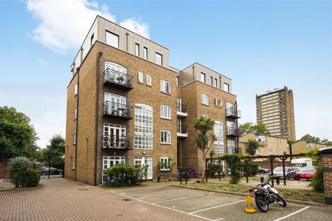 1 bedroom apartment for sale, Old Ford Road, London E3