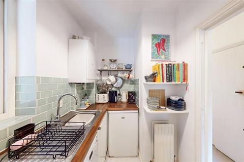 1 bedroom apartment for sale, Old Ford Road, London E3