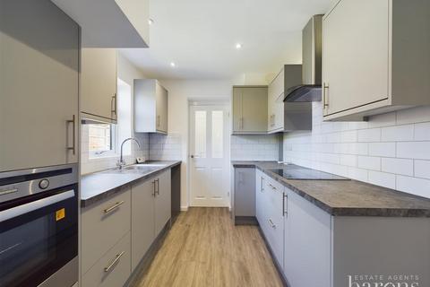 118 Loggon Road, Basingstoke, RG21 3PB