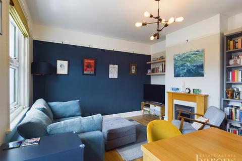 8a Beaconsfield Road, Basingstoke, RG21 3DP