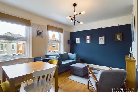 8a Beaconsfield Road, Basingstoke, RG21 3DP