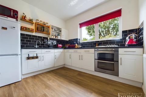 8a Beaconsfield Road, Basingstoke, RG21 3DP