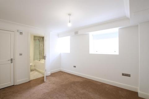 1 bedroom apartment to rent, Northumberland House, Isleworth TW7