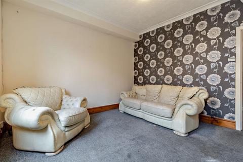 2 bedroom terraced house to rent, Furnival Road, Balby DN4