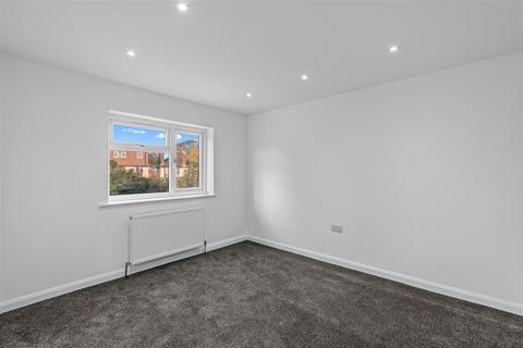 64 Wills Crescent, Whitton, Hounslow, TW3 2JB