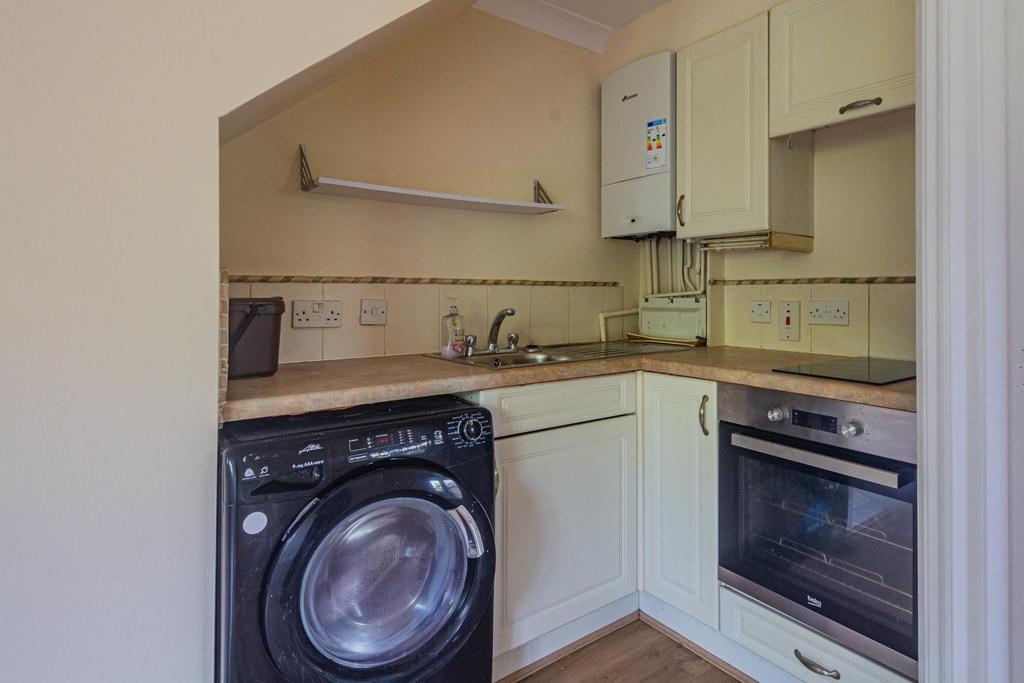 6 St. Canna Close-5.jpg