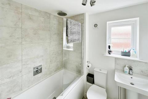 3 Shield Way, Bidford On Avon, Alcester, B50 4HA