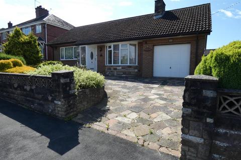 2 bedroom detached bungalow for sale, New Close Avenue, Forsbrook, Stoke-On-Trent