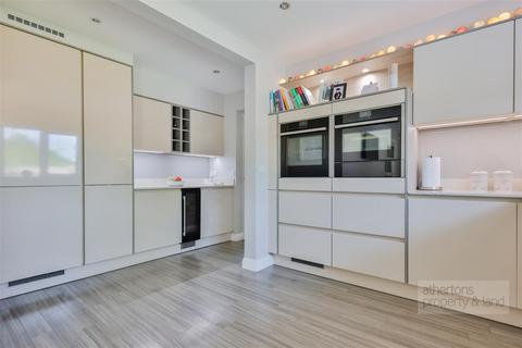 4 Beech Drive, Whalley, Clitheroe, BB7 9RA