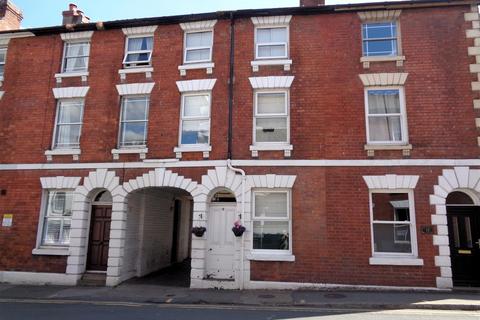 3 bedroom townhouse to rent, St. Nicholas Street, Hereford
