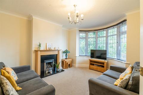 3 bedroom semi-detached house for sale, Moor Allerton Drive, Leeds