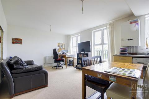 2 bedroom flat for sale, Gareth Drive, Edmonton, N9