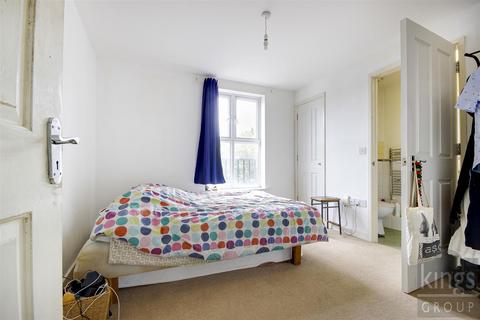 2 bedroom flat for sale, Gareth Drive, Edmonton, N9